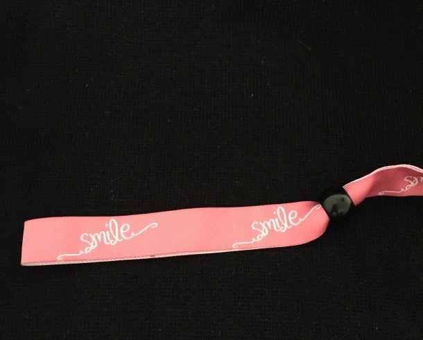 Bestel de SMILE in the face of difficulty armband